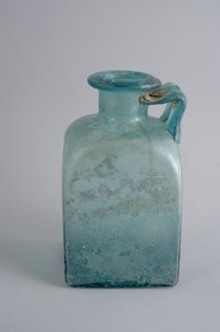 方瓶（玻璃） 作者 小说